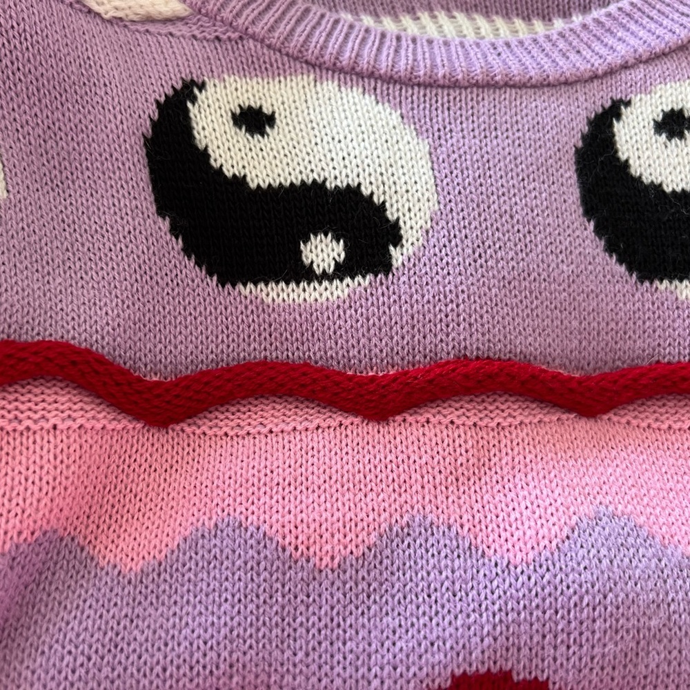 PRETTY SWEATER - Picture 9 of 11